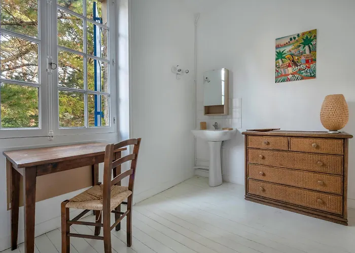 Holiday home Belle Bauloise A Deux Pas De La *