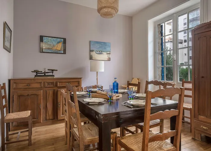 Belle Bauloise A Deux Pas De La *